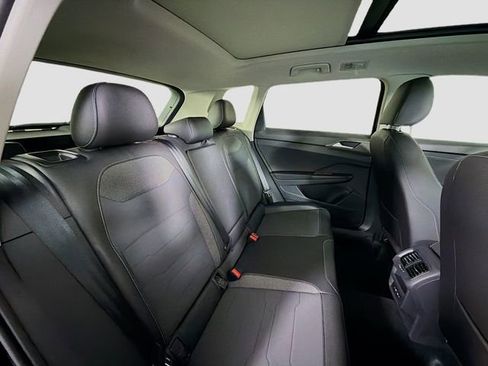 New 2026 Volkswagen Taos SE FWD image 26