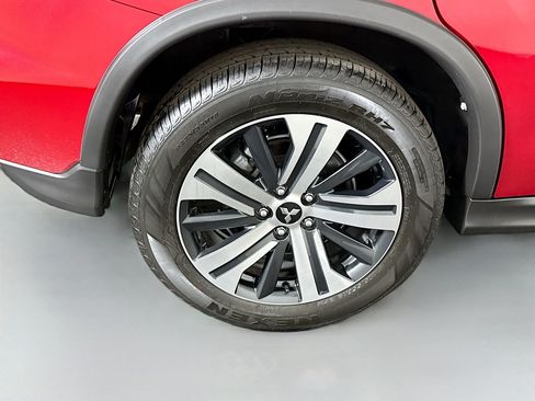 Used 2026 Mitsubishi Outlander Sport ES AWD/4WD image 32