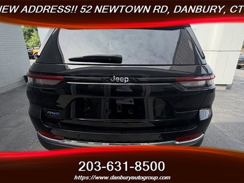 Used 2023 Jeep Grand Cherokee 4WD 4xe image 4
