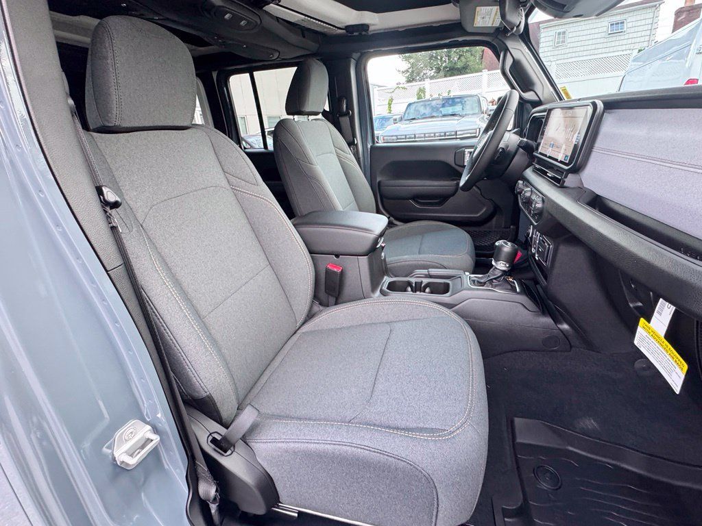New 2026 Jeep Wrangler Unlimited Sport AWD/4WD image 19