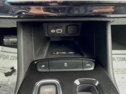 Used 2023 Chevrolet Bolt EUV Premier w/ Sun & Sound Package image 24