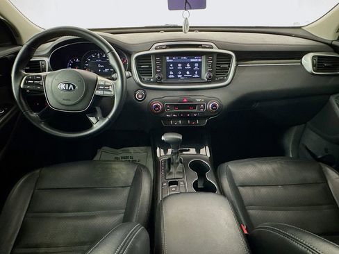Used 2019 Kia Sorento EX image 24