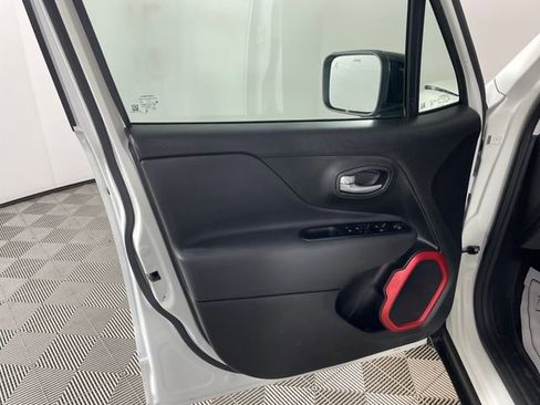 Certified 2023 Jeep Renegade Trailhawk w/ Sun/Sound Group AWD/4WD image 19