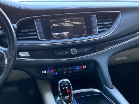 Used 2019 Buick Enclave Premium w/ Experience Buick Package AWD/4WD image 7