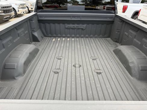 Used 2020 GMC Sierra 2500 AT4 w/ AT4 Premium Package AWD/4WD image 38