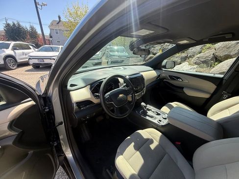 Used 2023 Chevrolet Traverse LS w/ Safety Package AWD/4WD image 15