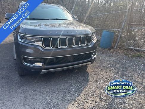 Used 2022 Jeep Wagoneer Series III w/ Premium Group I image 5