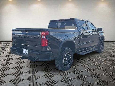 Used 2024 Chevrolet Silverado 1500 ZR2 w/ Technology Package image 5