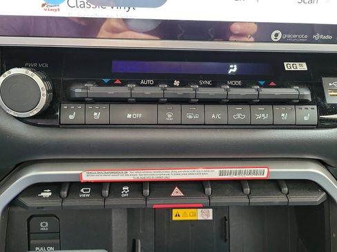 Used 2023 Toyota Tundra Platinum image 15