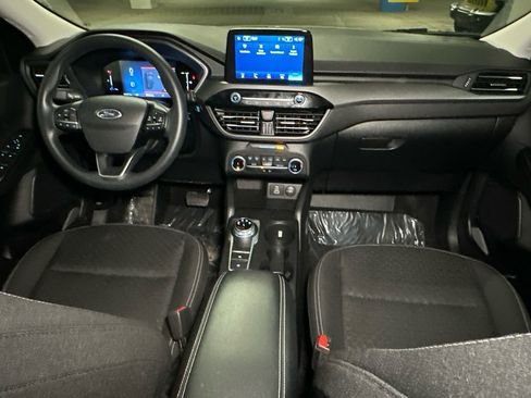 Used 2025 Ford Escape Active AWD/4WD image 10