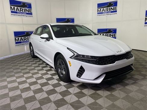 Used 2023 Kia K5 LXS image 1