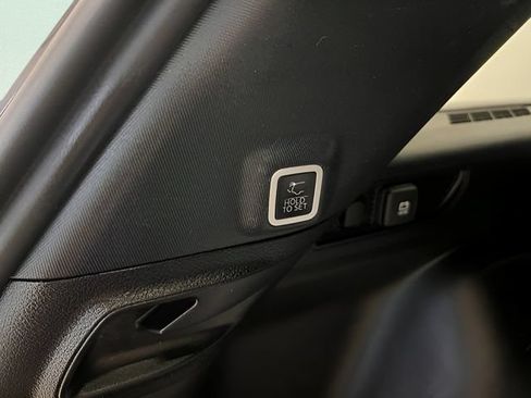 Used 2023 Jeep Grand Cherokee Altitude AWD/4WD image 12
