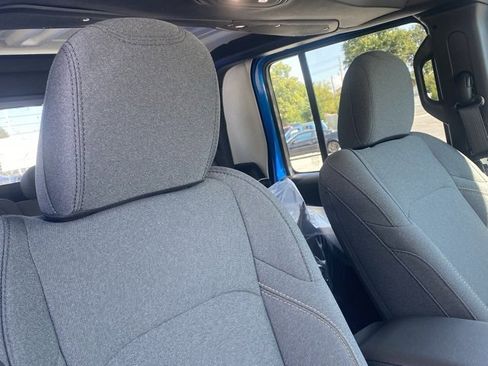 New 2025 Jeep Gladiator Willys image 30