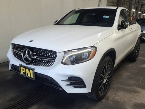 Used 2019 Mercedes-Benz GLC 300 4MATIC Coupe image 1
