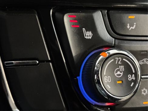 Used 2017 Buick Encore Essence image 45