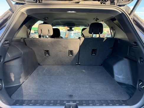 Used 2019 Chevrolet Equinox LT w/ Driver Convenience Package AWD/4WD image 7