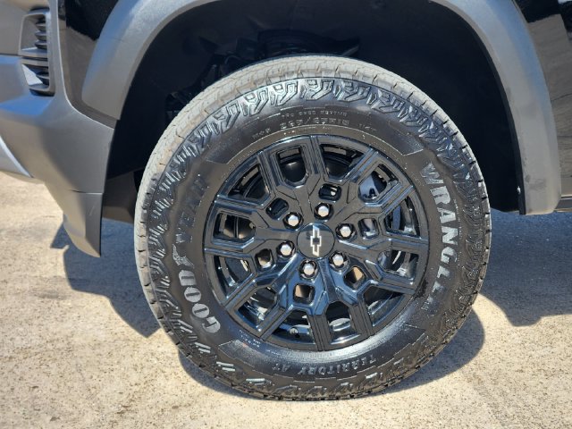 Used 2026 Chevrolet Colorado Trail Boss AWD/4WD image 15