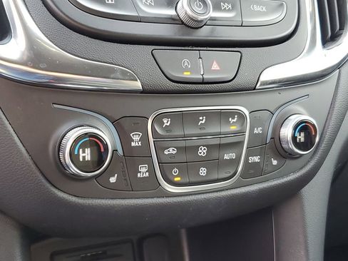Used 2024 Chevrolet Equinox LT AWD/4WD image 24