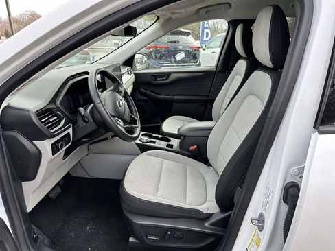 Used 2024 Ford Escape Active w/ Tech Pack #1 FWD image 11