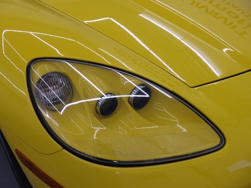 Used 2007 Chevrolet Corvette Convertible w/ Preferred Equipment Group RWD image 18