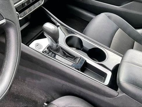 Used 2024 Nissan Altima 2.5 SV image 13