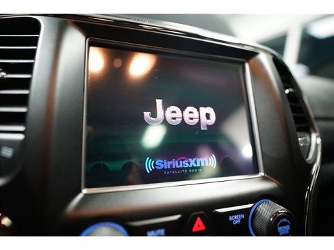 Used 2018 Jeep Grand Cherokee High Altitude image 22