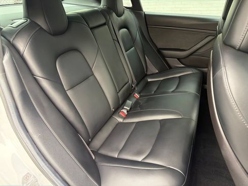 Used 2019 Tesla Model 3 Standard Range Plus RWD image 11