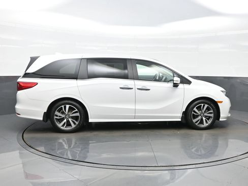 Used 2024 Honda Odyssey Touring image 6