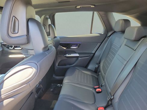 Certified 2026 Mercedes-Benz GLC 300 image 4