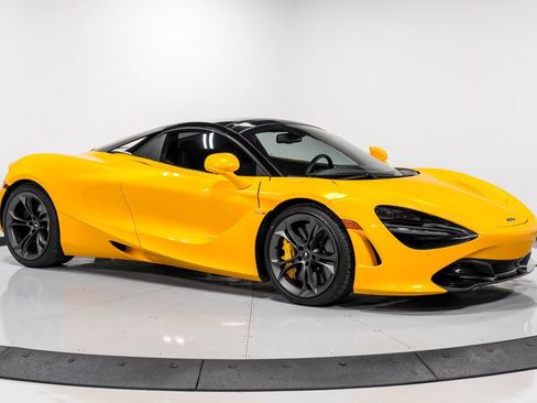 Used 2022 McLaren 720S Spider image 33