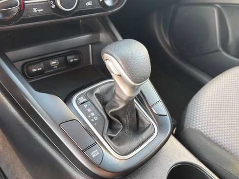 Used 2024 Kia Soul LX w/ Option Group 015 FWD image 26