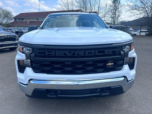 Used 2025 Chevrolet Silverado 1500 W/T image 2