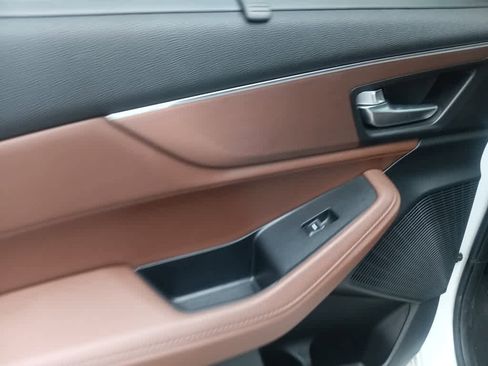 Used 2023 Acura MDX SH-AWD w/ Technology Package image 21