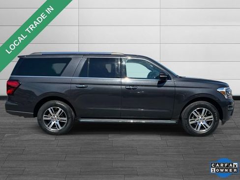 Used 2022 Ford Expedition Max Limited RWD image 2