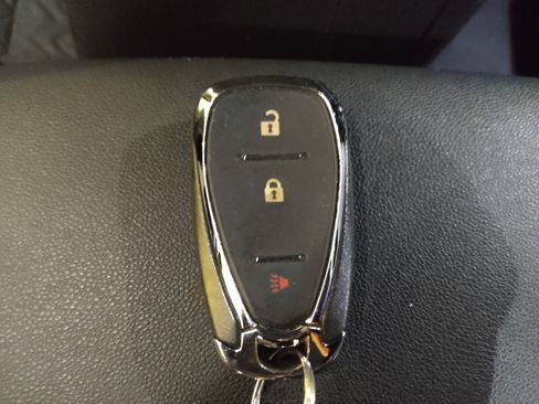 Used 2022 Chevrolet Equinox LT image 32