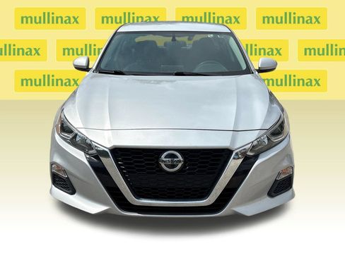 Used 2020 Nissan Altima 2.5 S FWD image 15