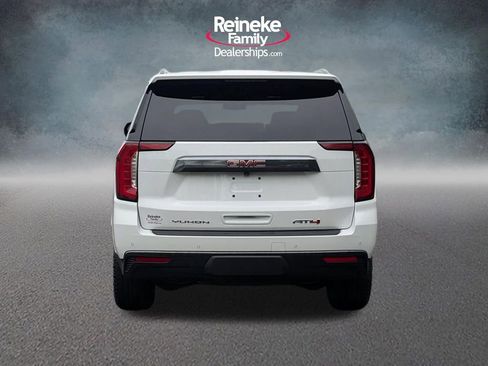 Used 2024 GMC Yukon AT4 AWD/4WD image 6