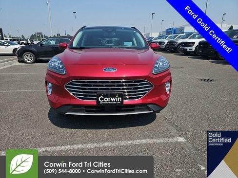 Used 2021 Ford Escape Titanium w/ Titanium Elite Package AWD/4WD image 10