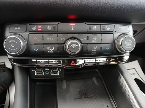 Used 2022 Dodge Durango R/T image 17