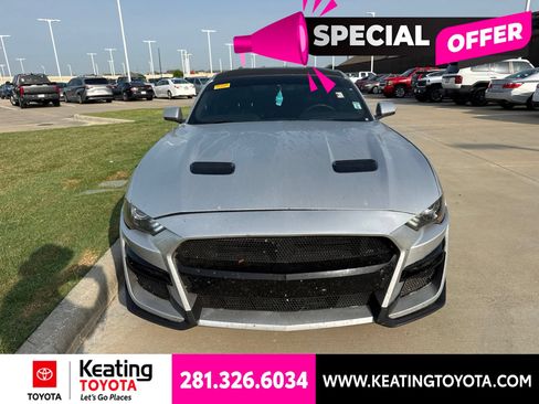 Used 2018 Ford Mustang GT Premium RWD image 2