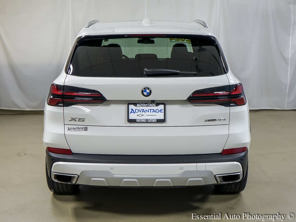 Used 2024 BMW X5 xDrive40i w/ Premium Package AWD/4WD image 6