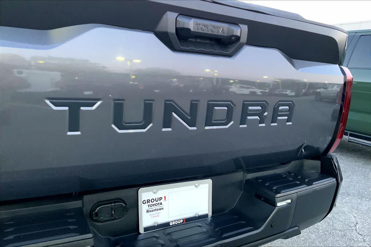 Used 2023 Toyota Tundra SR5 w/ SR5 Premium Package AWD/4WD image 9