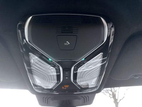 Used 2022 BMW X7 xDrive40i w/ Premium Package image 26