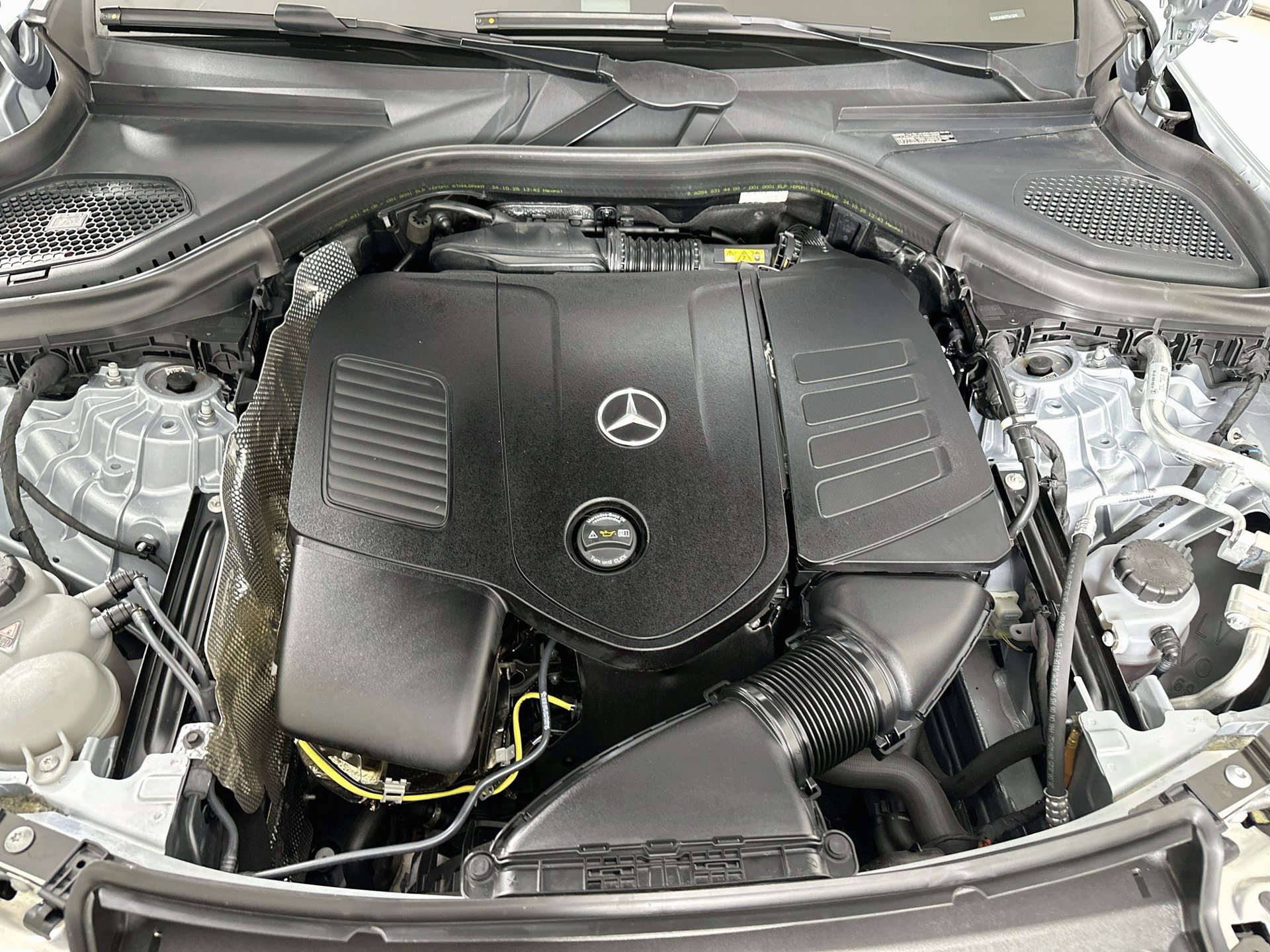 Certified 2026 Mercedes-Benz GLC 300 4MATIC image 32