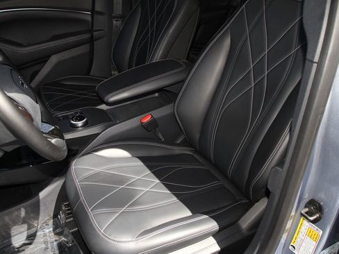 Certified 2022 Ford Mustang Mach-E Select w/ Comfort/Technology Package AWD/4WD image 23