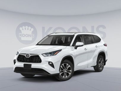 Used 2023 Toyota Highlander XLE