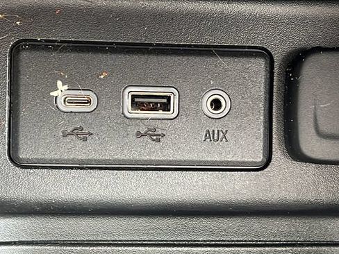 Used 2022 Chevrolet Equinox LS w/ LS Convenience Package AWD/4WD image 18