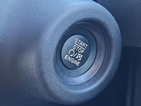 Used 2023 RAM ProMaster 2500 image 13