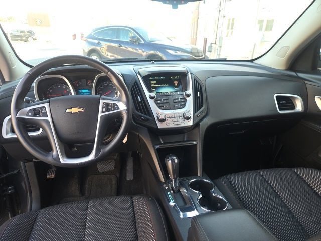 Used 2017 Chevrolet Equinox LT w/ Convenience Package AWD/4WD image 5