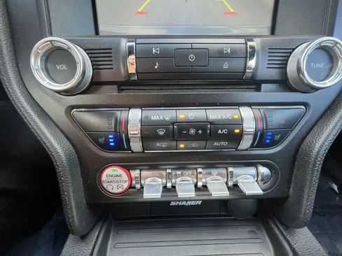 Used 2017 Ford Mustang Premium image 14